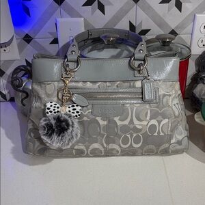 Coach Silver & Gray Penelope Signature Jacquard Shoulder Bag EUC VERY CLEAN